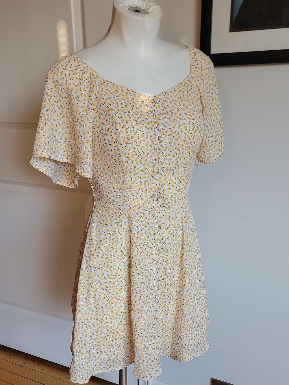 Sienna Sky Yellow Ditzy Floral Flutter Sleeve Mini Dress XS